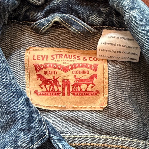 Levi's Classic Blue Denim Trucker Vest Y2K - Picture 6 of 10